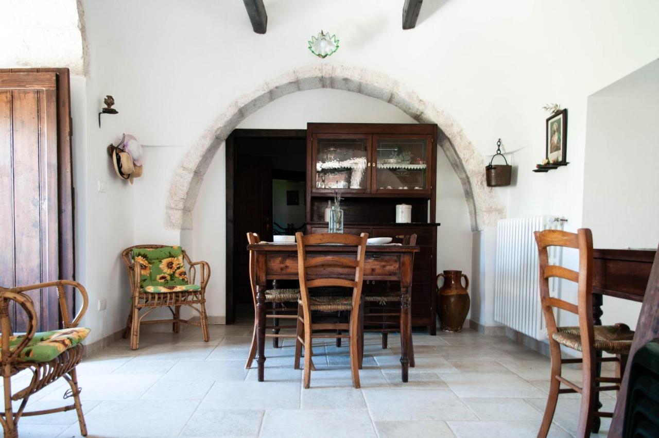 Trulli Sul Vignale In Masseria Santalachicca Martina Franca Bagian luar foto